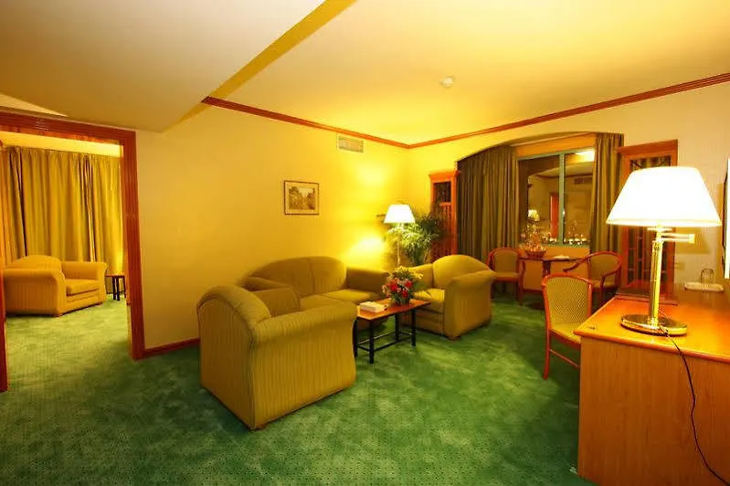 ***  The George Hotel By Saffron, Dubai Creek United Arab Emirates